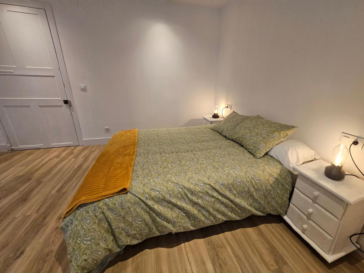 Apartamentos En El Centro - Plaza De Amboage - Wifi Ferrol Esterno foto